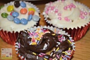 Renshaw Baking - Valentines Day Cupcakes