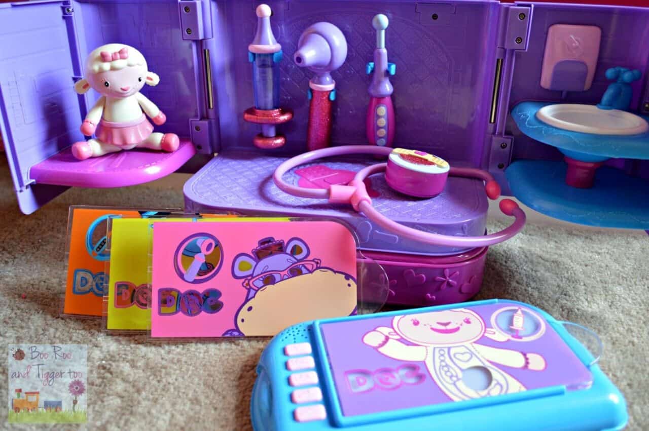 Doc McStuffins Carry Along Clinic Playset {Review} | Boo Roo and Tigger Too