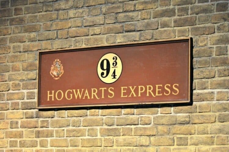 Warner Bros. Studio Tour London // Hogwarts Express | Boo Roo and ...