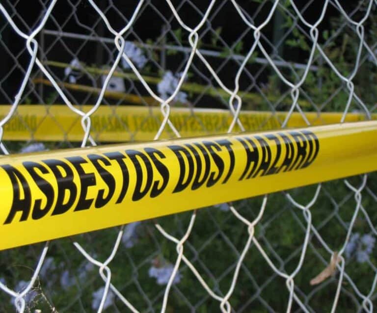 A close up of a wire fence