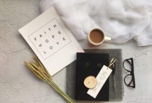 A bunch of items that are sitting on a table