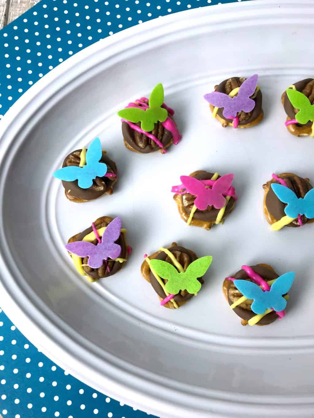 How to make butterfly pretzel turtles