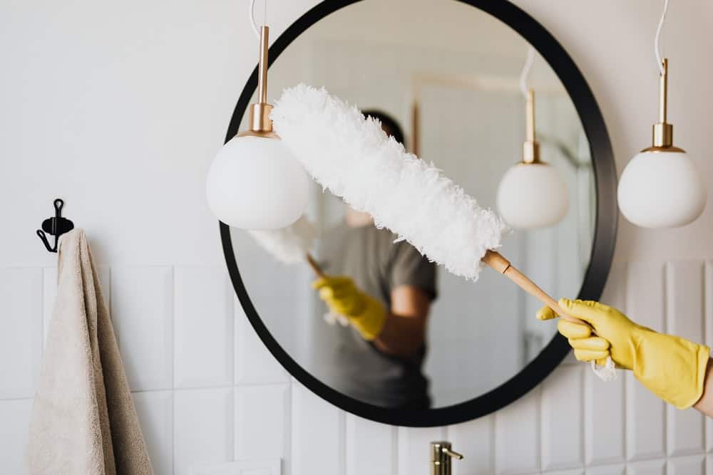 household cleaning schedule - How to Clean Your Bathroom in 15 Minutes