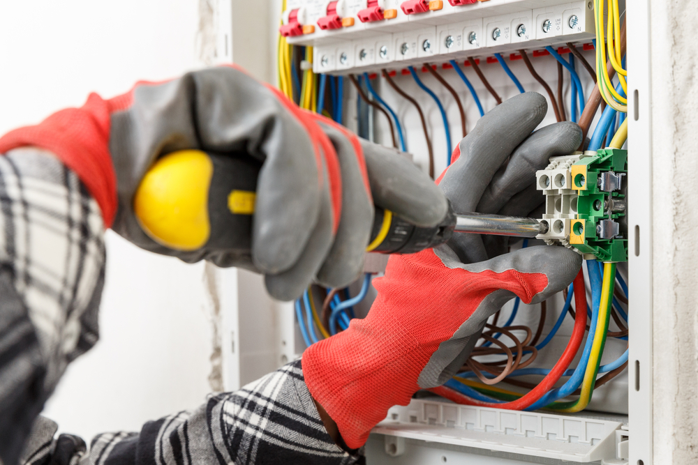 Tips to finding the perfect electrician for your home