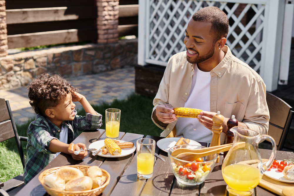 How to Enhance Your Outdoor Dining Experience