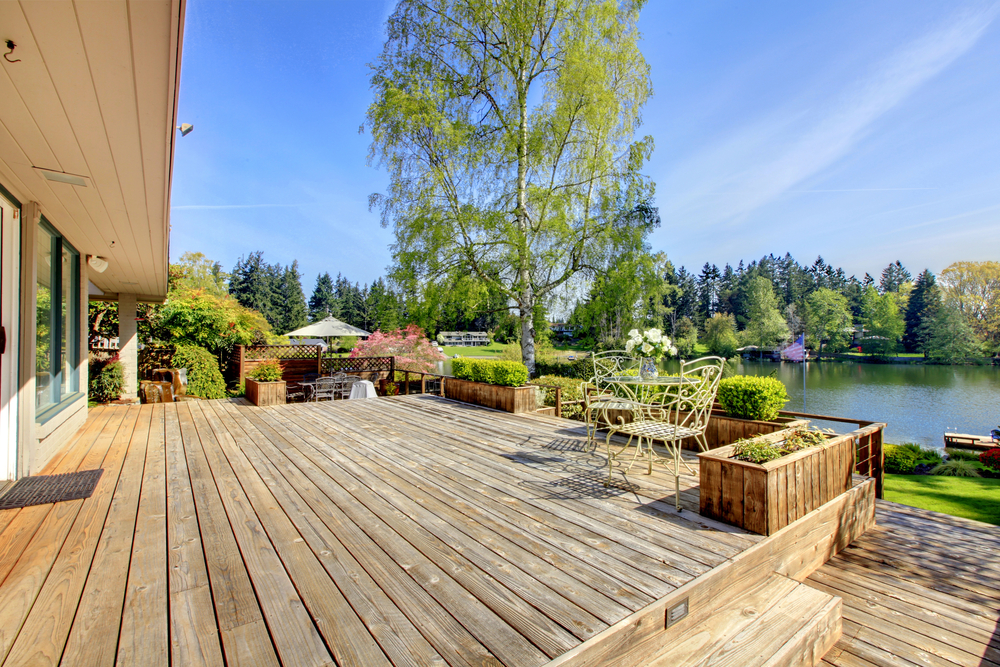 Family-Friendly Outdoor Spaces: Safe and Stylish Deck Ideas for Kids