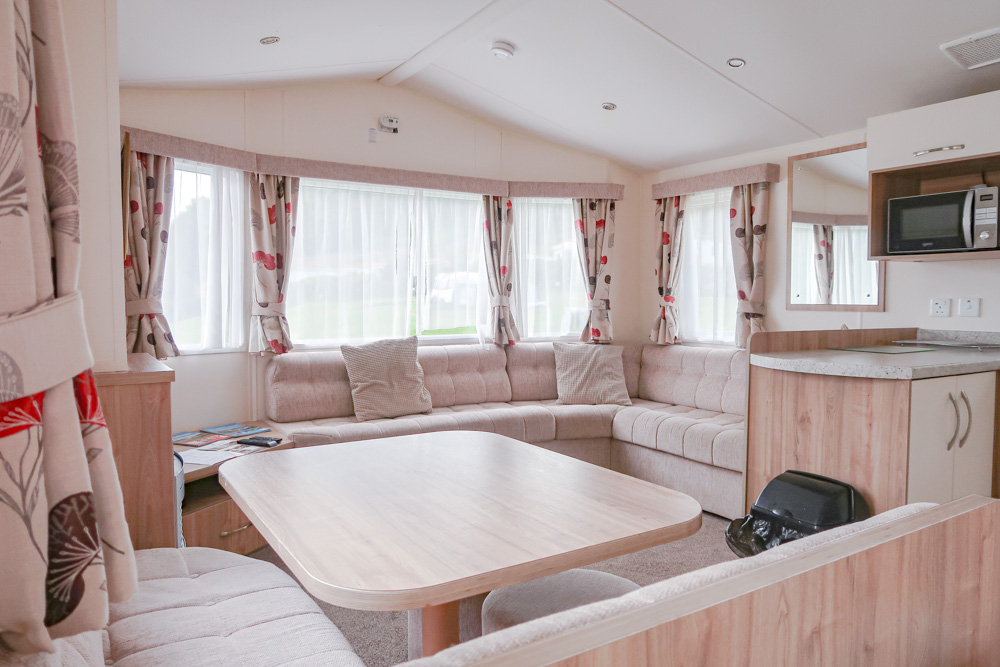 Cruachan Original Caravan - Lounge